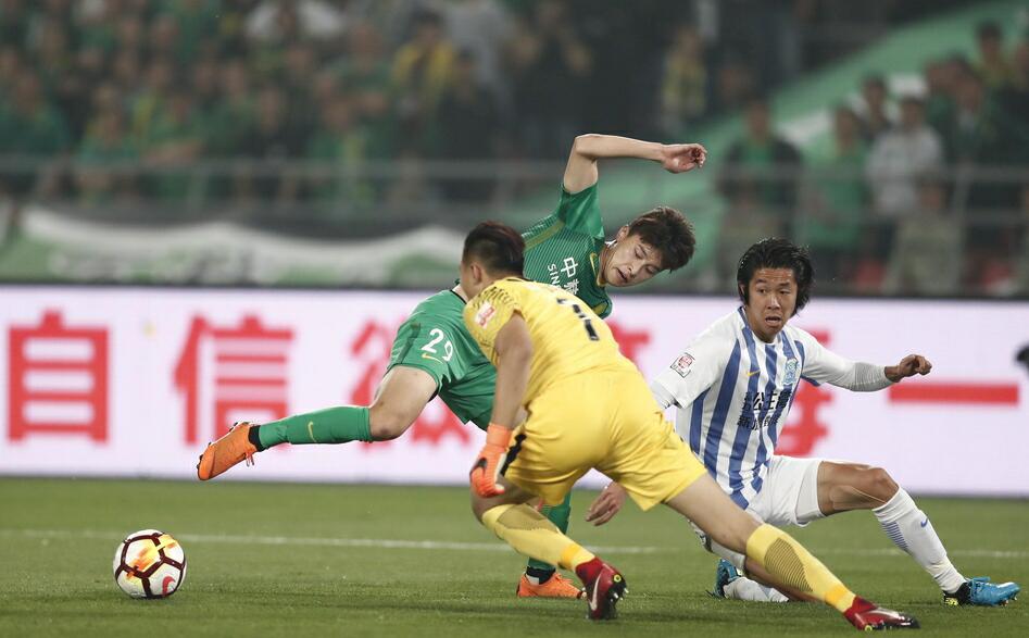  尼斯防线送礼遭绝平，痛失好局错失登顶良机  